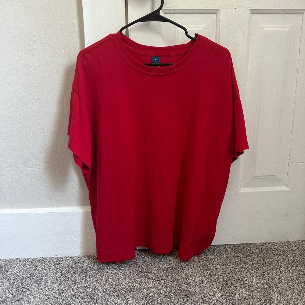 Old Navy Vibrant Red Short Sleeve Tee